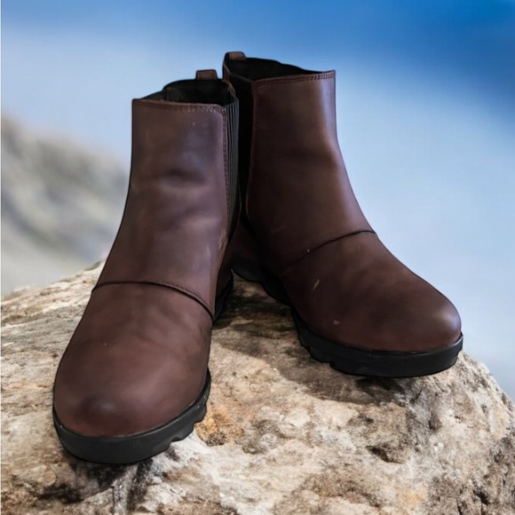 Sorel Joan of Arctic Women’s Wedge ll Chelsea Boot in Wine. Size 10. - Picture 5 of 8